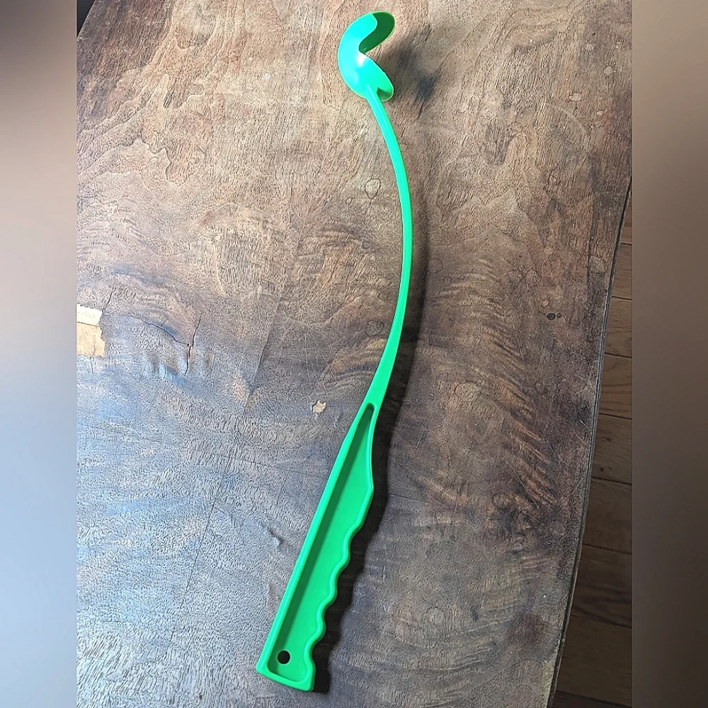 Last Chance! Tossing Toy for Dogs Green with Ergonomic Handle Outdoor Fun
